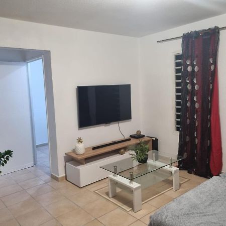 Apartamento Location De Charme Aux Abymes Les Abymes Exterior foto